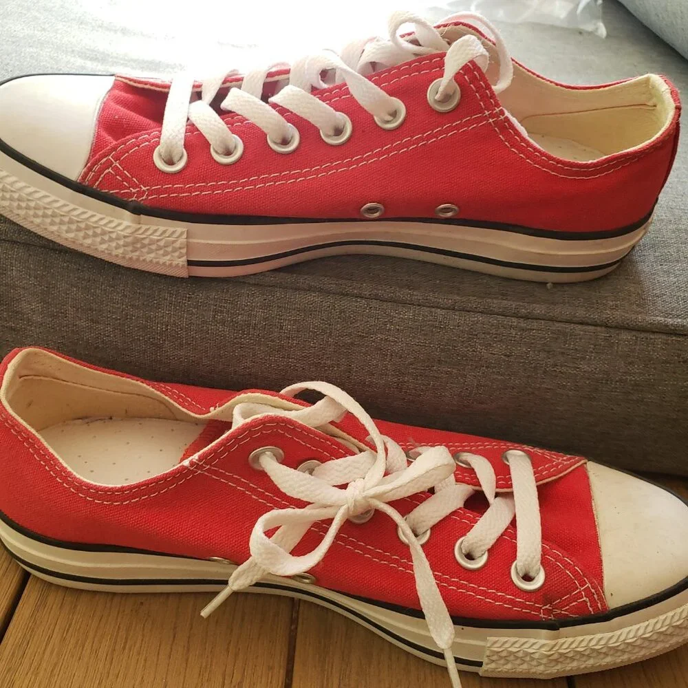 Red Converse Low